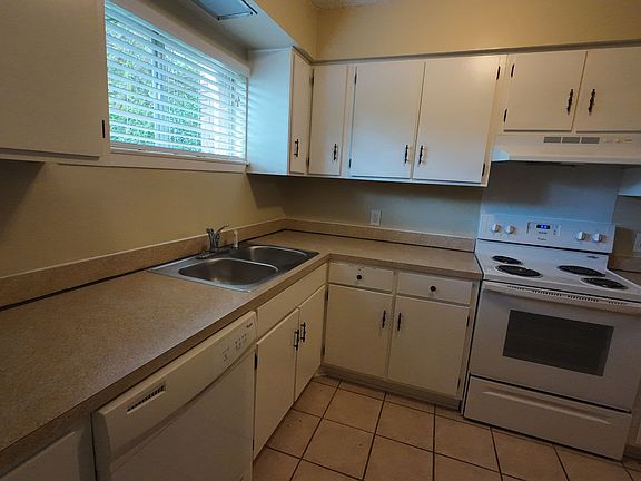 3rd image of 6527 Old Shell Rd APT 64
