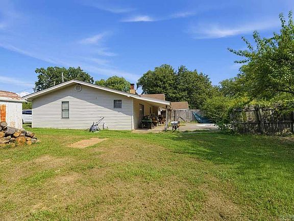 2nd image of 146 Dallas #401