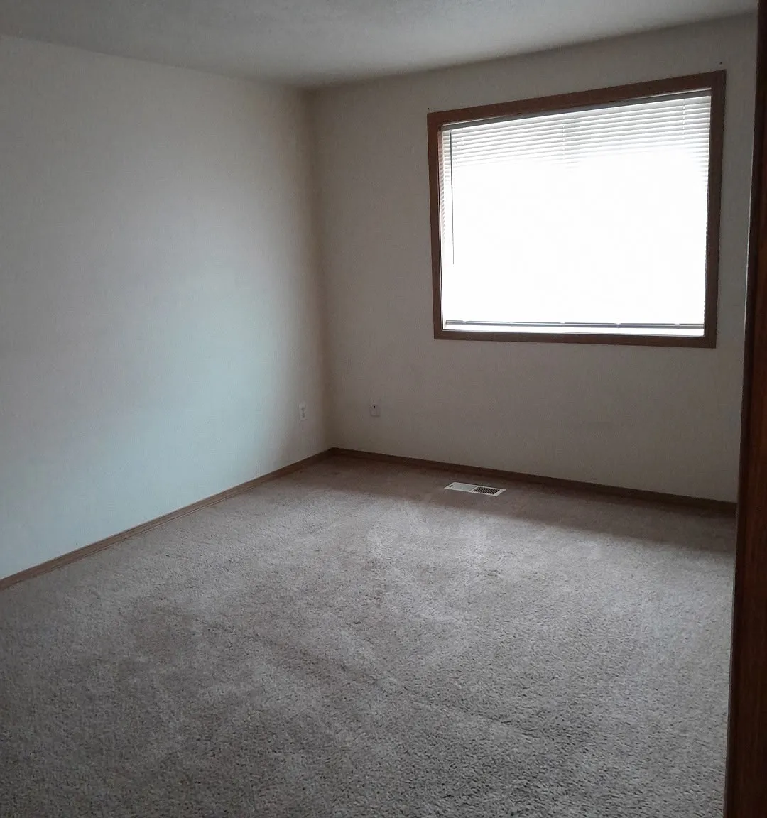 2918 NE Delancey Court — Photo 4
