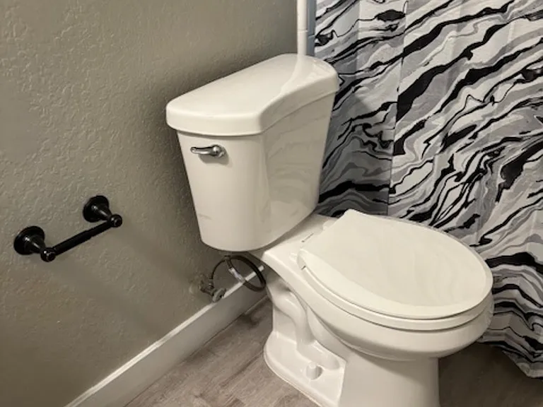 7872 Holt Dr — Photo 17