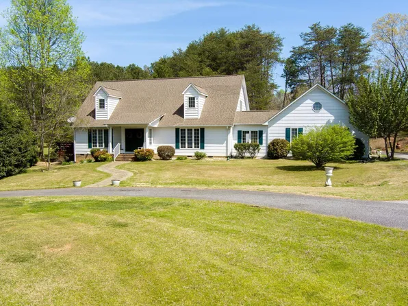 747 Smith Chapel Rd, Campobello, SC 29322