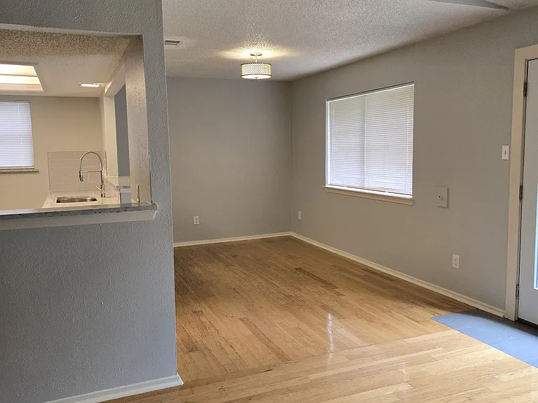 Teaberry Dr — Photo 5