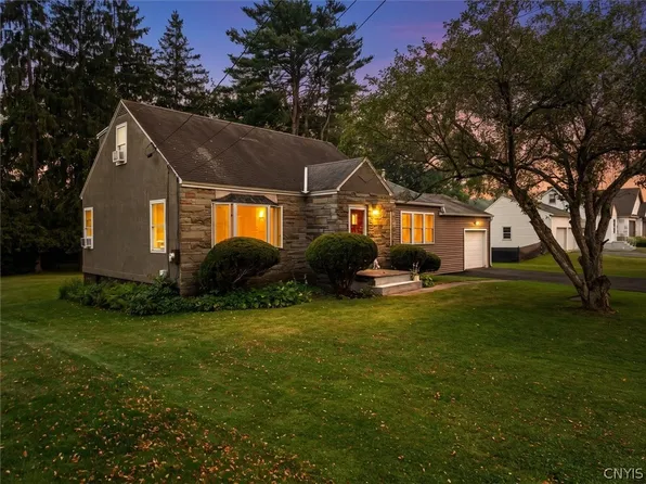 13 Glendale Ave, Whitesboro, NY 13492