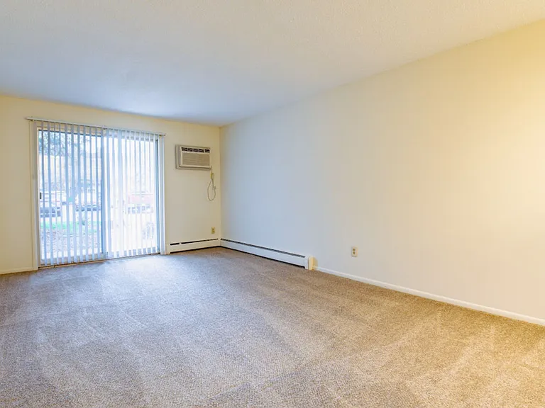 The Groves Apartments — Photo 24
