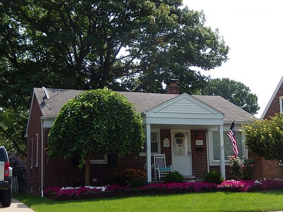 2nd image of 9952 Kinloch Ave