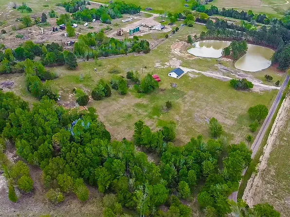 1215 County Road 4165, Quitman, TX 75783