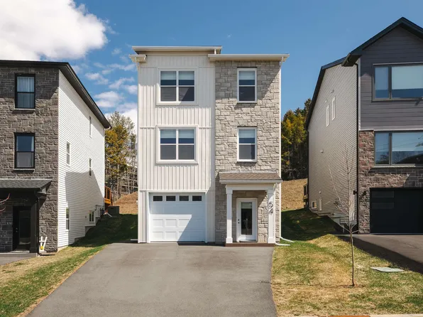 54 Pearlgarden Close, Dartmouth, NS B2X 0C2