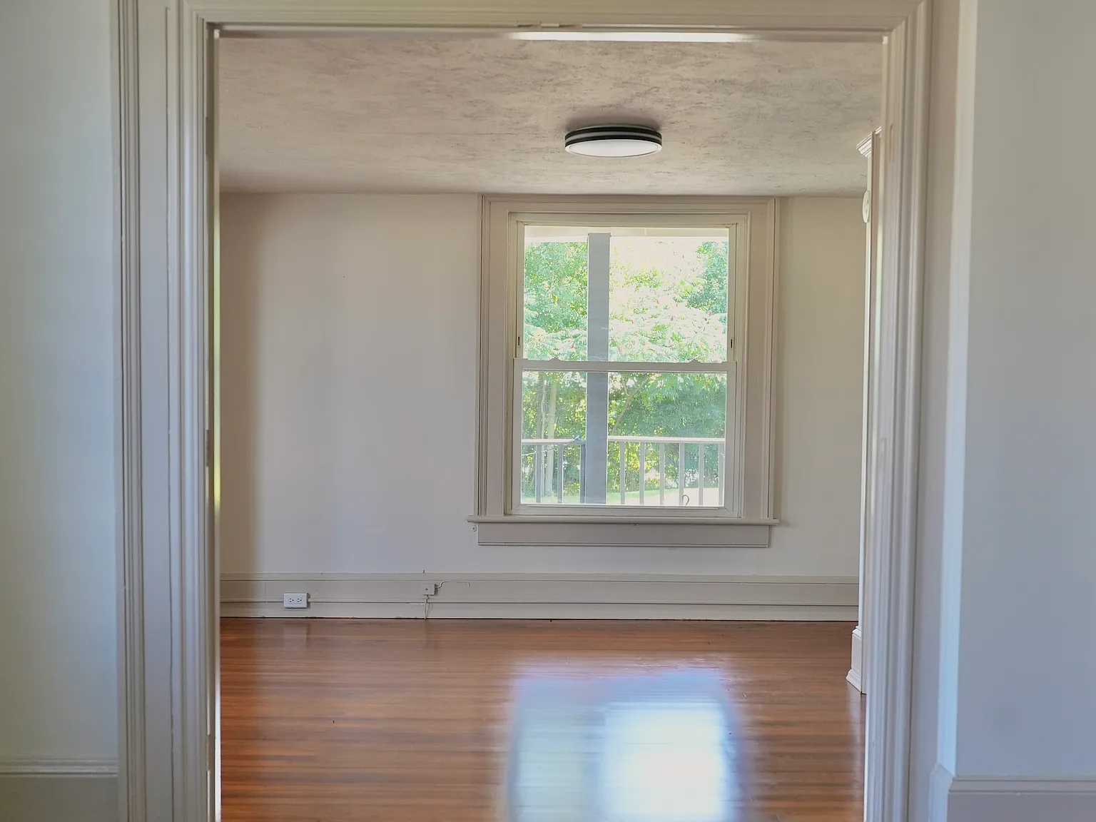 2 bed, 850 sqft, $2,195 — Photo 3