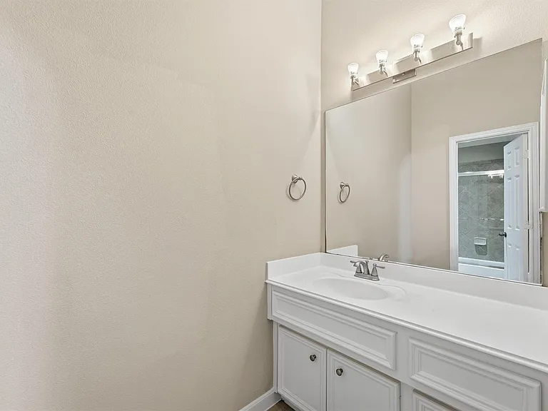 5507 Opal Cove Ct — Photo 25