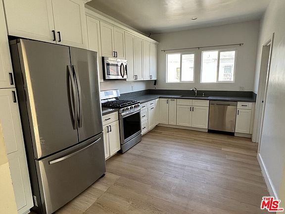 3rd image of 2722 E 2nd St