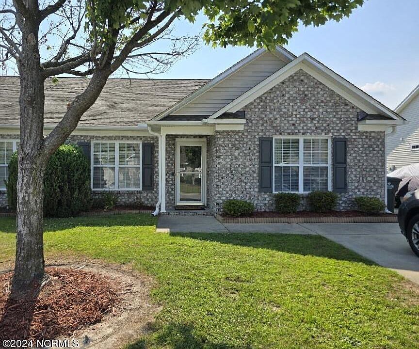 1st image of 2537 Saddleback Drive #B