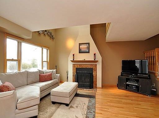 4th image of 39 Whaler Ln