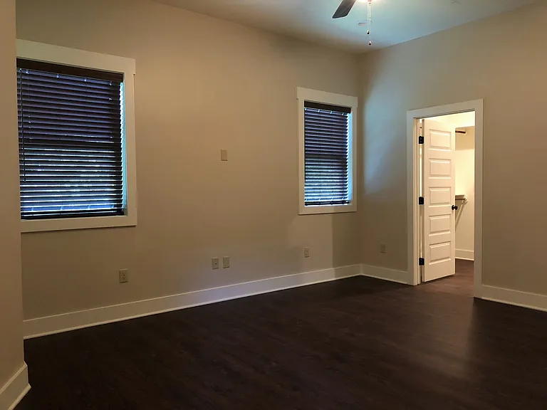 Copper Chase Luxury Apartments — Photo 18