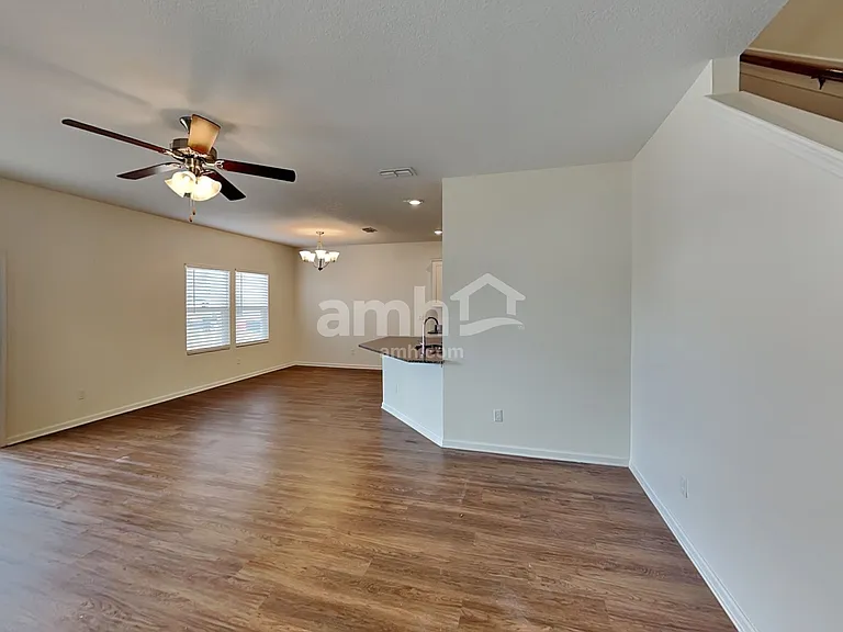 205 W Jayce Way — Photo 7