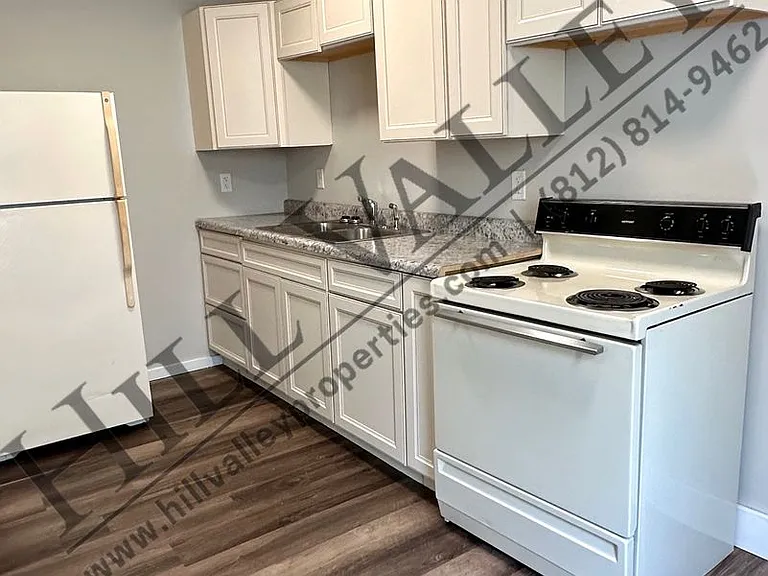 918 S 4th St — Photo 7