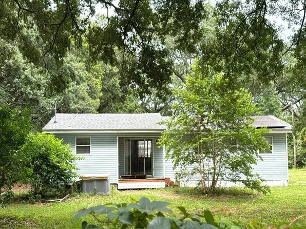 4045 Audubon Dr, Pensacola, FL 32504