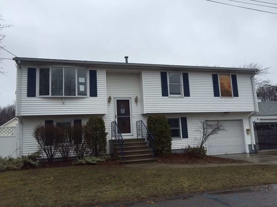 1st image of 102 Coyle Ave