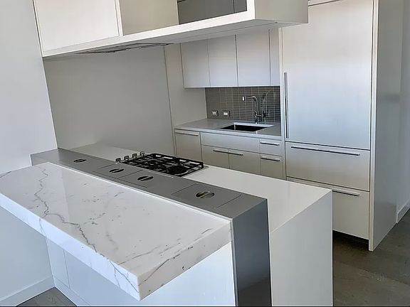 5th image of 252 South St Unit 26-G