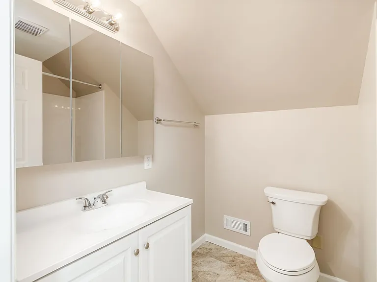2215 Dresden St — Photo 22