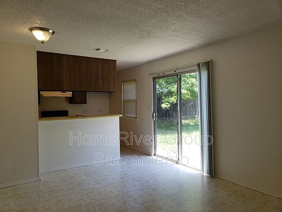5th image of 206 Frankwood Dr