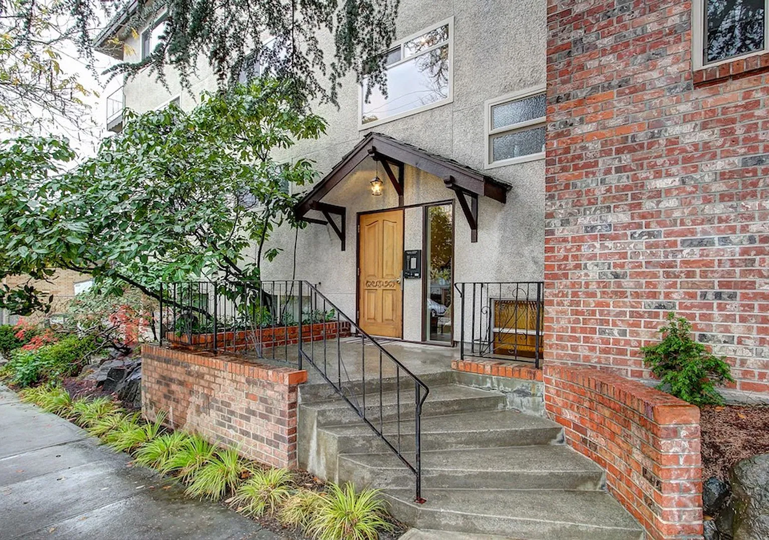 Ballard Flats Apartments — Photo 1