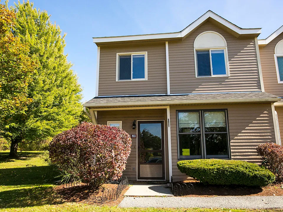 J9 Stonehedge Dr #J9