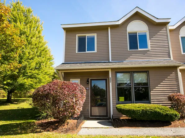 J9 Stonehedge Dr, South Burlington, VT