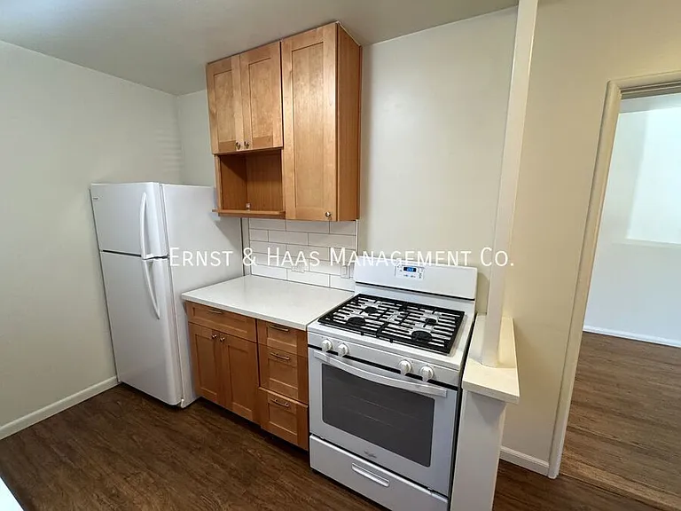 332 Magnolia Ave #A — Photo 7