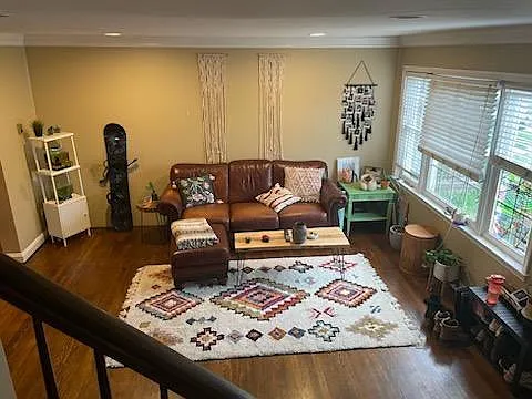 3 bed, 1216 sqft, $2,500 — Photo 4