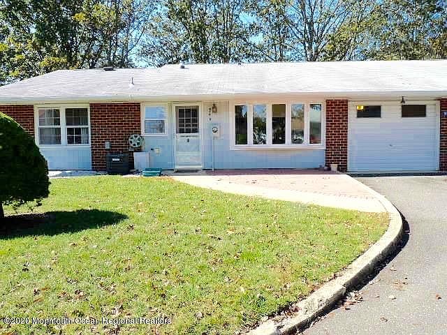 1st image of 914B Dumbarton Dr
