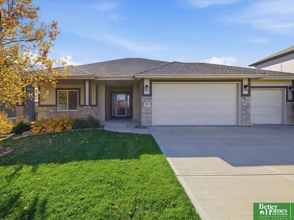 18509 Boyd St, Elkhorn, NE 68022