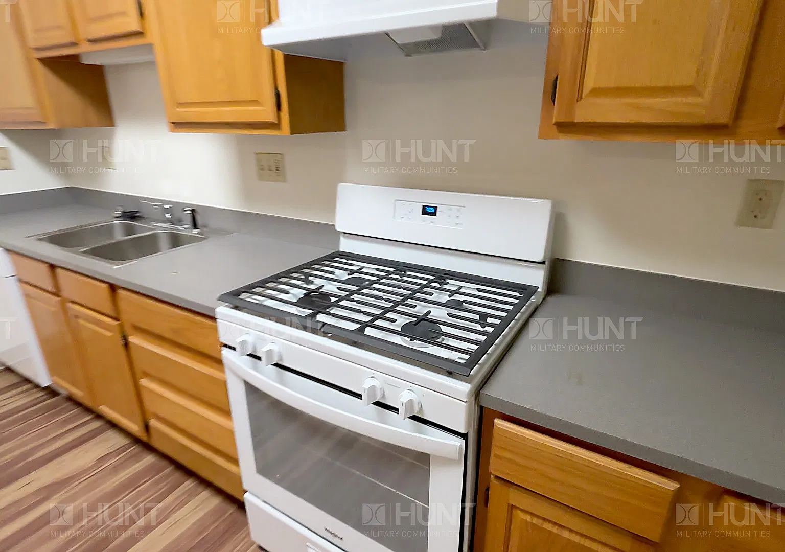 4 bed, 2.5 bath, 1247 sqft, $2,675 — Photo 3