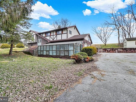 2nd image of 115 Hillstream Rd