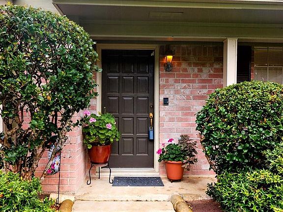 2nd image of 10803 Silkwood Dr