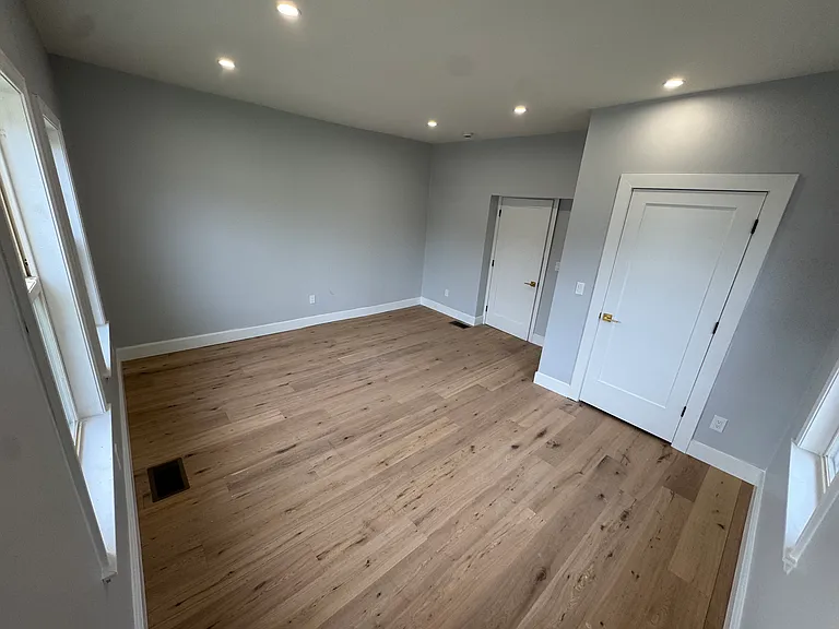 706 W Main St #1 — Photo 15