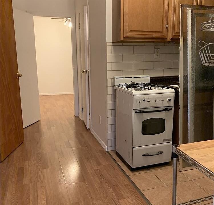 1st image of 169 E Broadway #19A