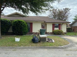 14 Flowering Peach Ct, Savannah, GA 31419