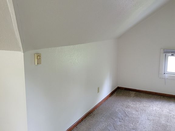 5th image of 126 -1/2 S 4th St #301