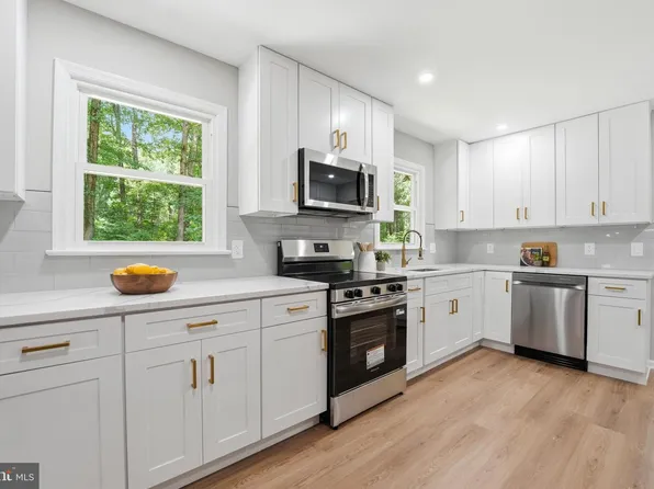 7607 Nyland Rd, Fredericksburg, VA 22408