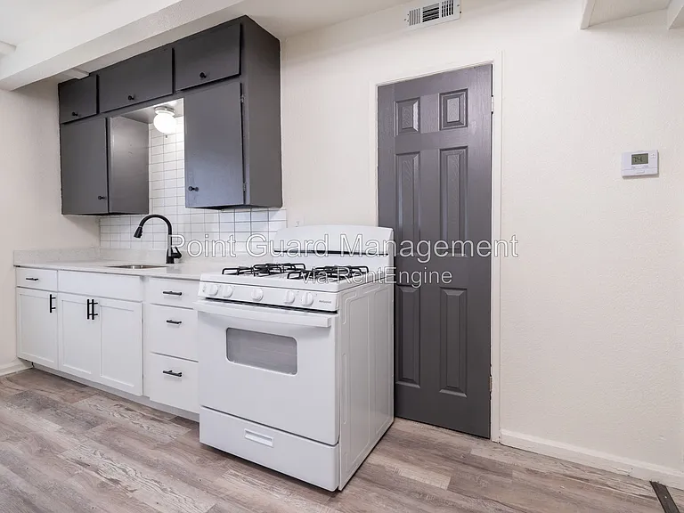 1341 W Dora St #1341 — Photo 13