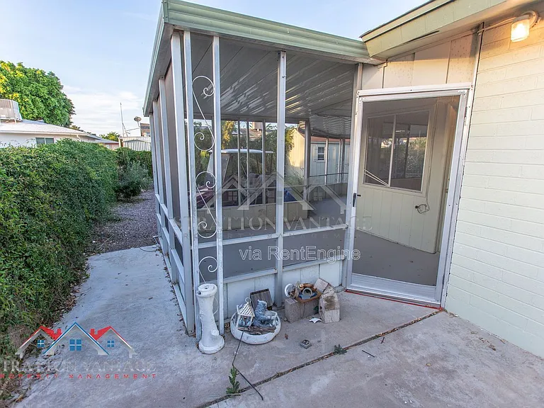 5706 E Des Moines St — Photo 28