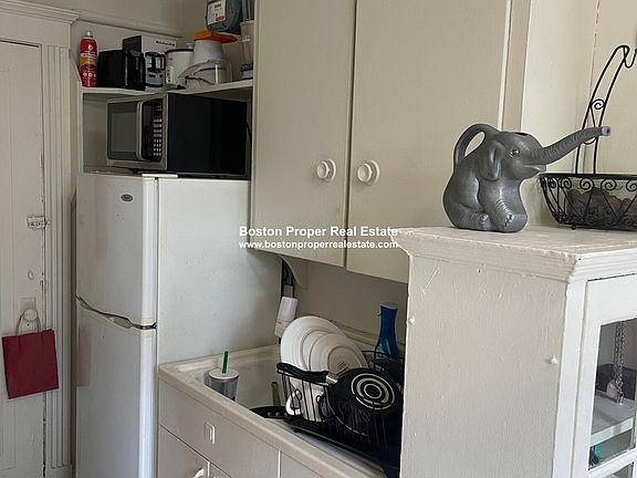 5th image of 211 Park Dr