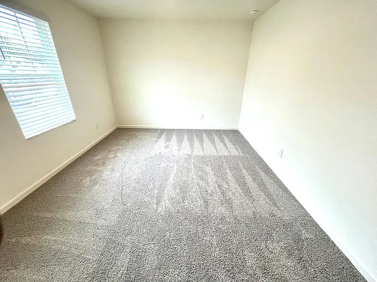 303 Hyde Park — Photo 18