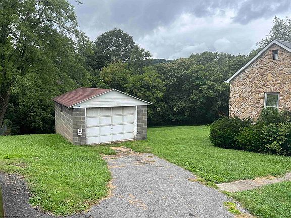 5th image of 1310 Wright Ave
