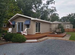 421 Forest Rd, Villas, NJ 08251