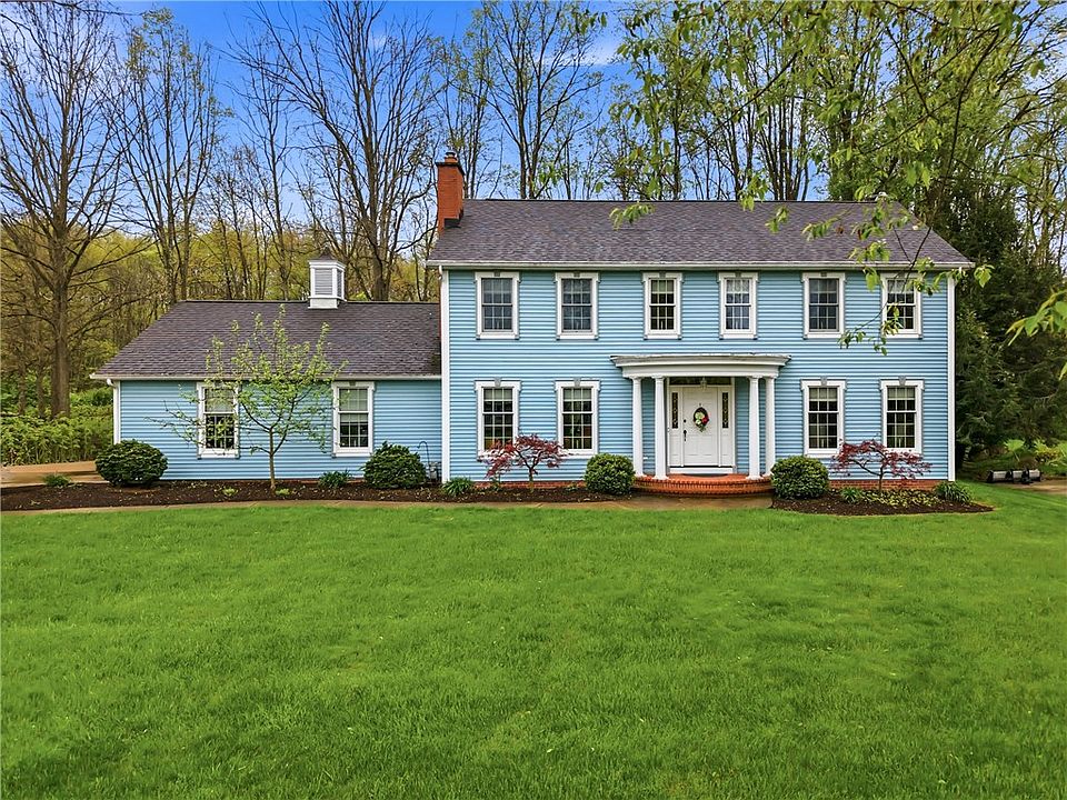 1st image of 12 Stoney Brook Blvd