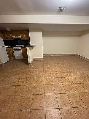 2nd image of 2614 Harding Ave Floor 1