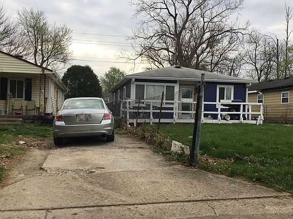 4th image of 3049 N Lasalle St