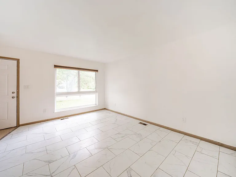 9438 Conried Dr — Photo 11