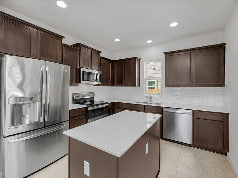 9505 Morning Iris Dr — Photo 7